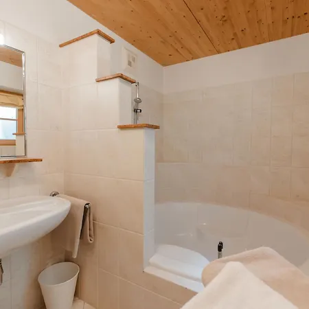 3 By Interhome * Konigsleiten