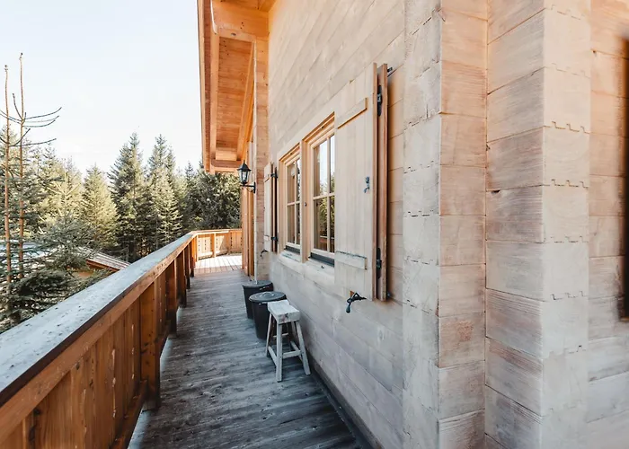 3 By Interhome *